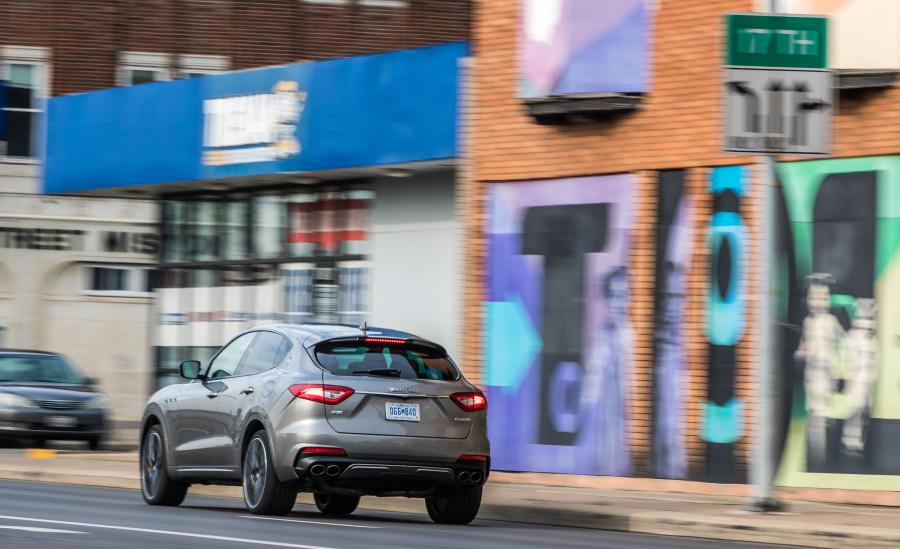  Maserati Levante GTS 2018 года  (NA) (фото 22 из 40)
